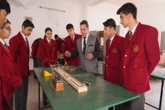science-lab-13
